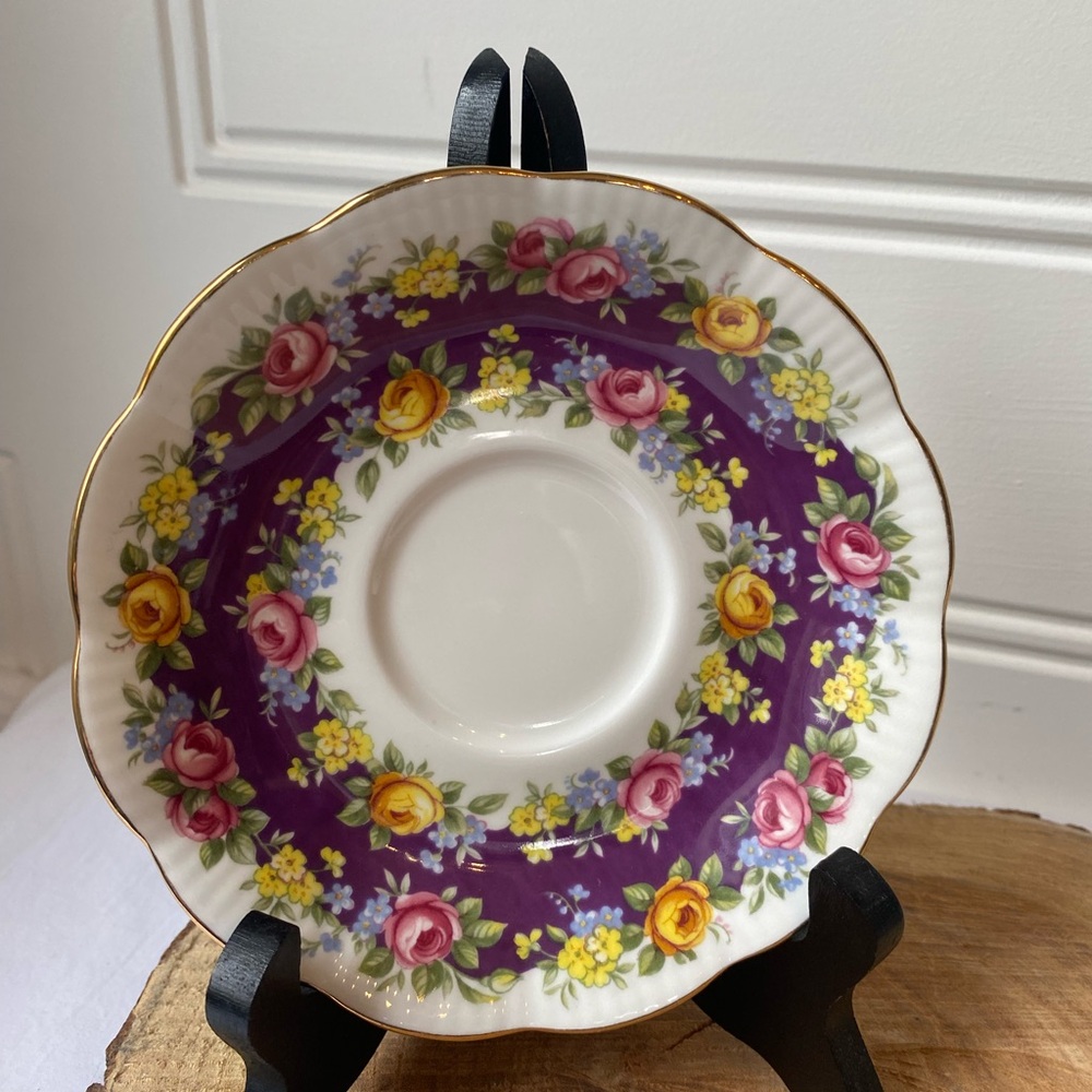 Royal Albert Garland Series Radiance Fine Bone China Footed Tea Cup And Saucer - Picture 6 of 9